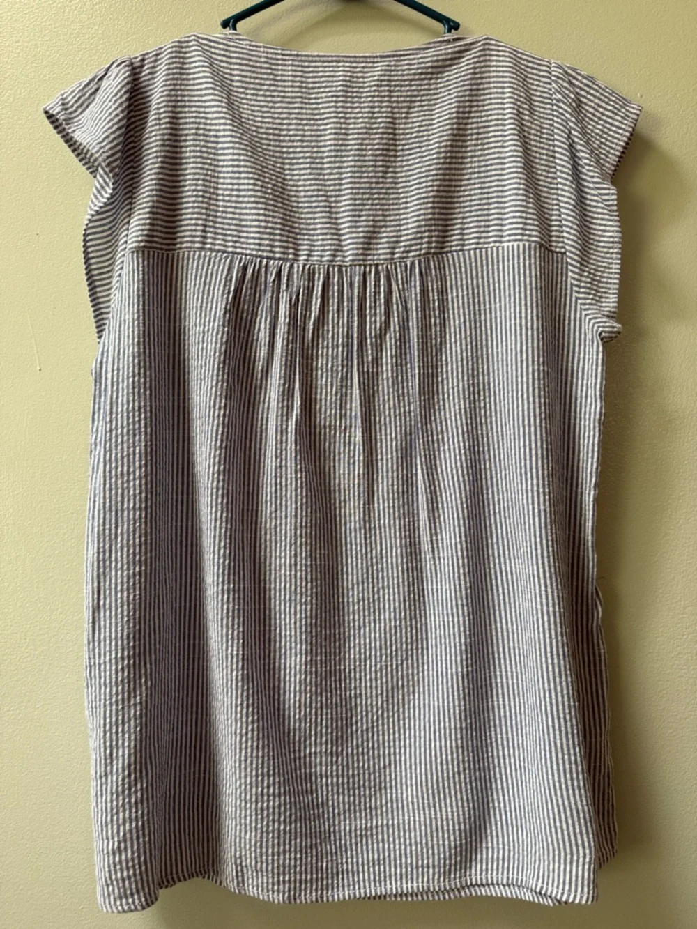 Savanna Jane Blue Seersucker Embroidered Floral Top Boho Peasant Blouse Medium - Picture 4 of 5